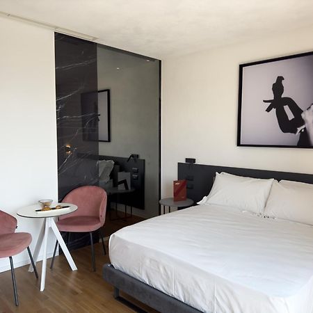 Mon Luxury Rooms Spa นีโกโลซี ภายนอก รูปภาพ