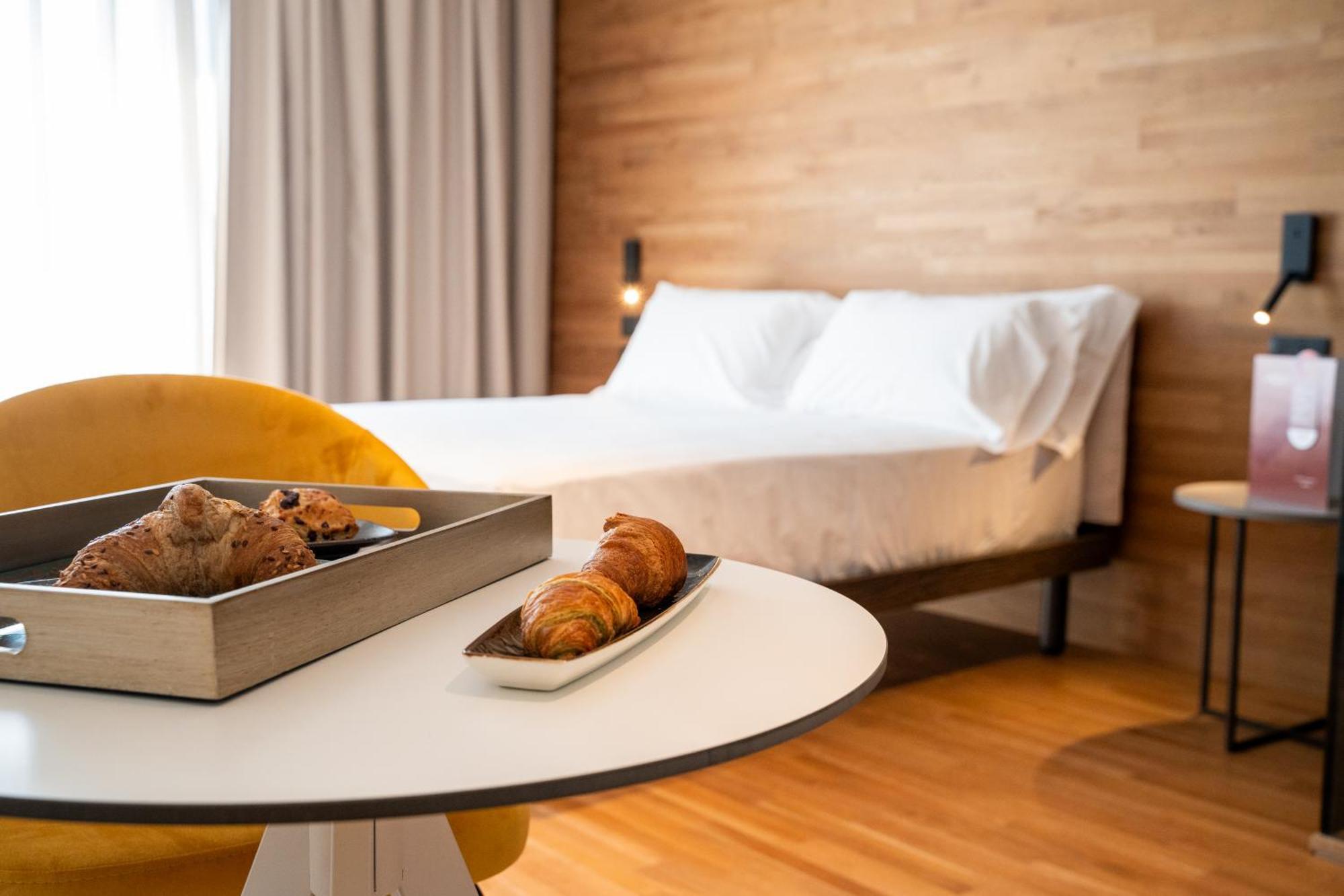 Mon Luxury Rooms Spa นีโกโลซี ภายนอก รูปภาพ